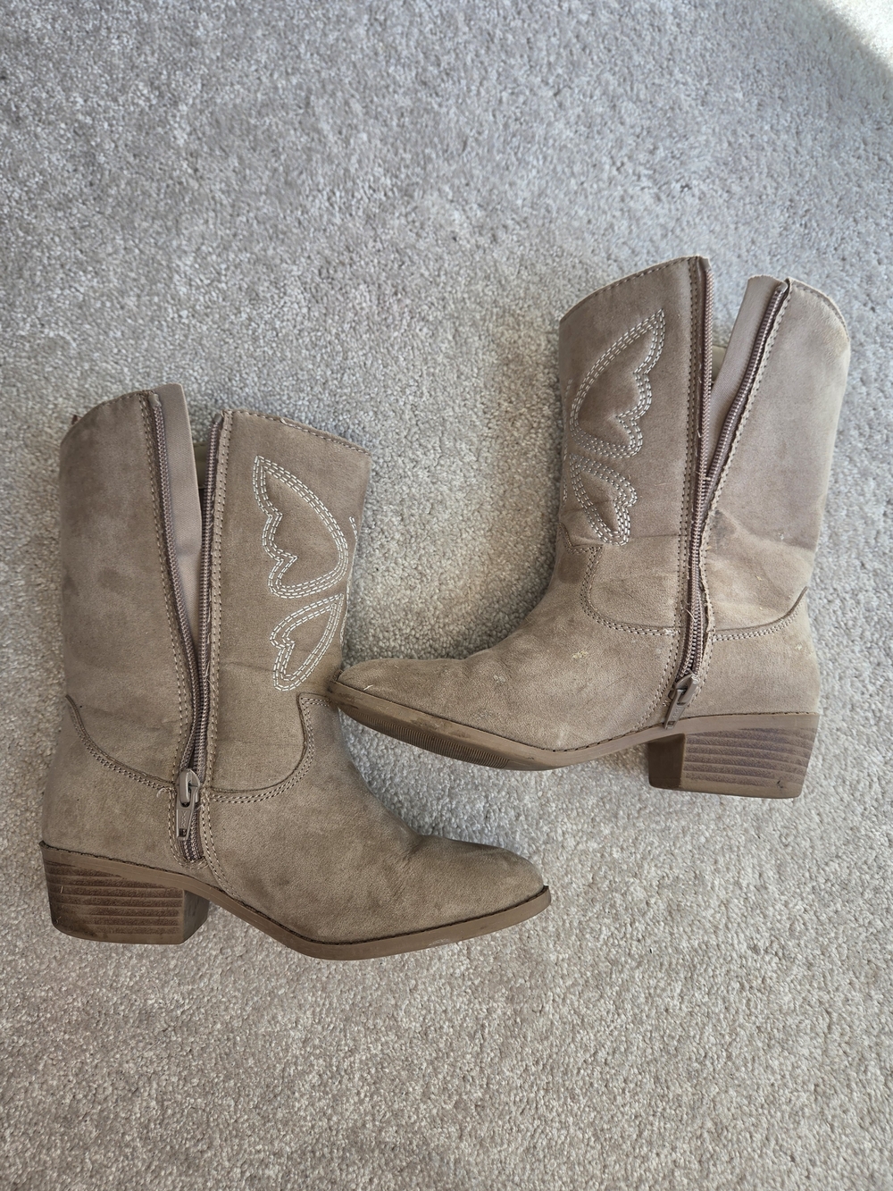Old Navy Girls Suede Mid-Calf Heeled Boots - Tan - Picture 6 of 6